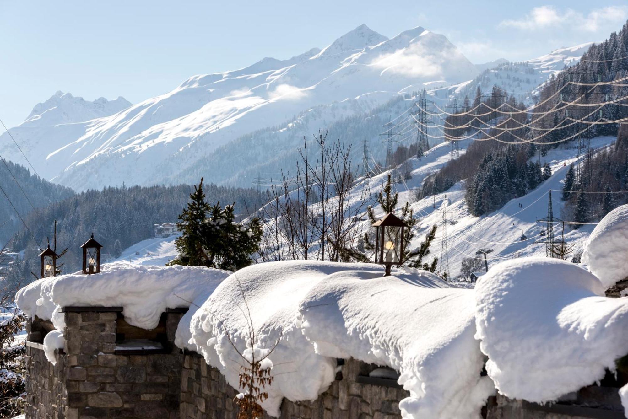 Hotel Tannenhof*****Superior Sankt Anton am Arlberg Exterior photo